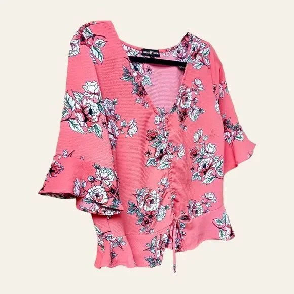 ALMOST FAMOUS Women's large gauzy floral print short Sleeve blouse. - Picture 5 of 15